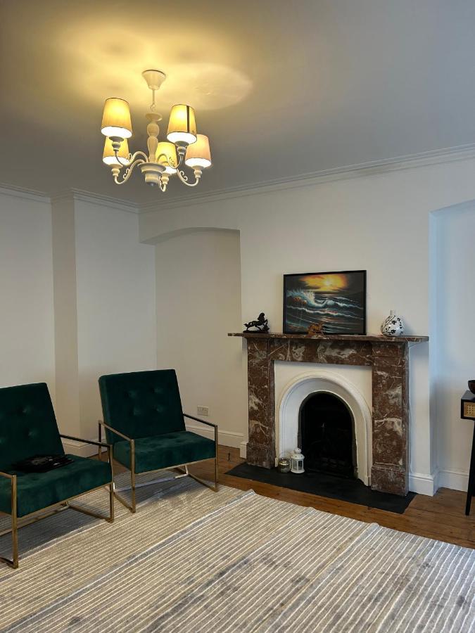 런던 West Kensington 아파트 외부 사진