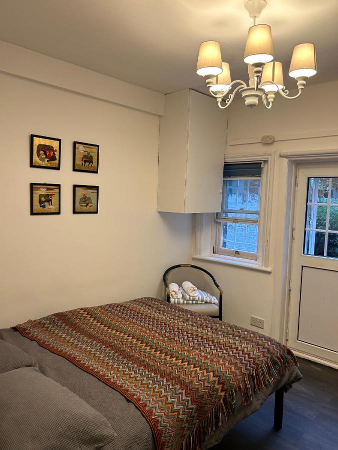 런던 West Kensington 아파트 외부 사진